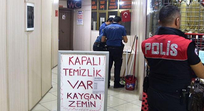 Tuvalette ölü bulundu