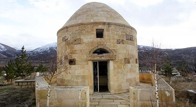 UNESCO listesindeki Dede Korkut Türbesi ne yoğun ilgi