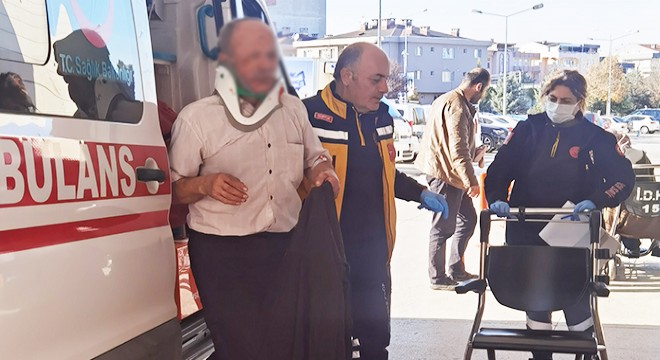 Uçuruma yuvarlanan otomobil, hurdaya döndü