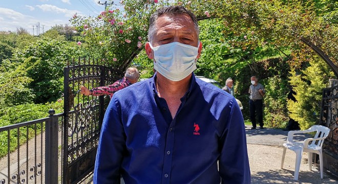 Ukrayna’da denizde cesedi bulunan gemici, toprağa verildi