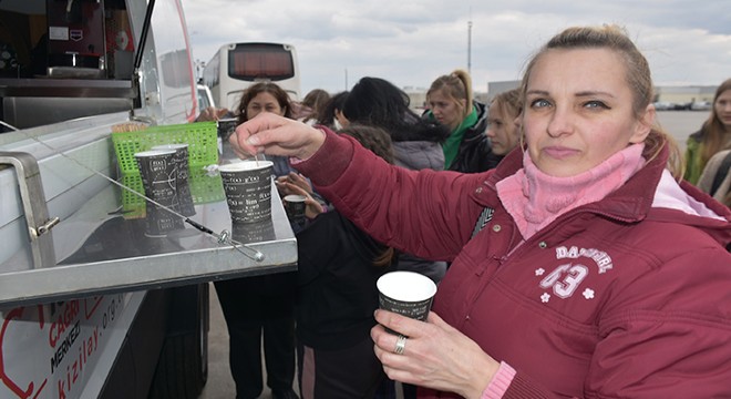 Ukrayna dan gelen Tasia: Bombalar başımızın üzerinden geçiyordu