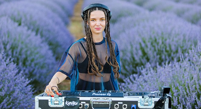 Ukraynalı DJ den  lavanta  kokulu klip