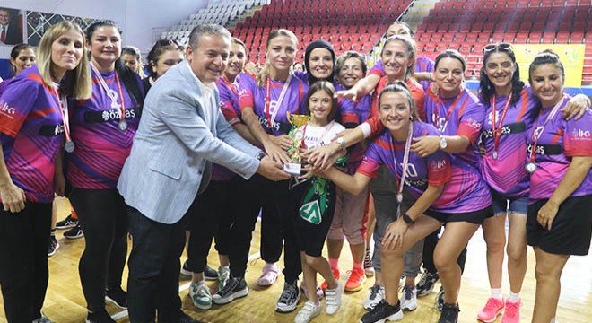 Ulusal Veteran Hentbol Turnuvası sona erdi