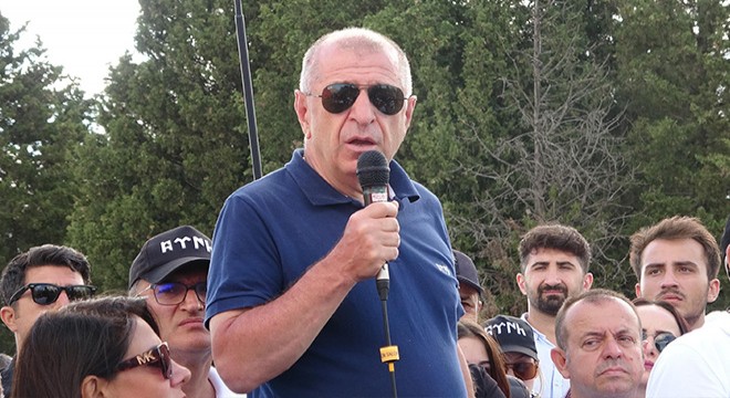 Ümit Özdağ, Çanakkale'de 'Zafer Yürüyüşü'ne katıldı