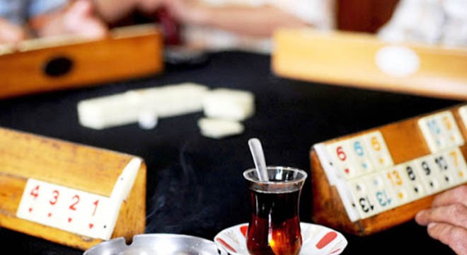 Ümraniye'de açık olan kahvehaneye baskın