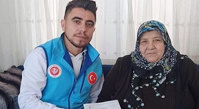 Umre parasını depremzedelere bağışladı