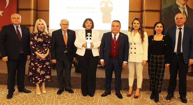 Umut hemşire, Antalya'da Yılın Kadını