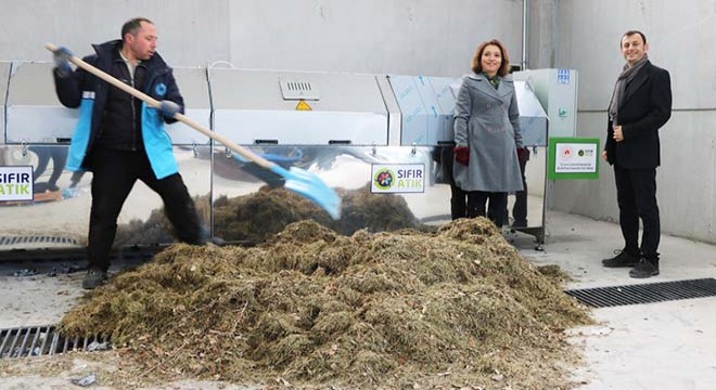 Üniversitede, atıklarla organik gübre üretimine başlandı