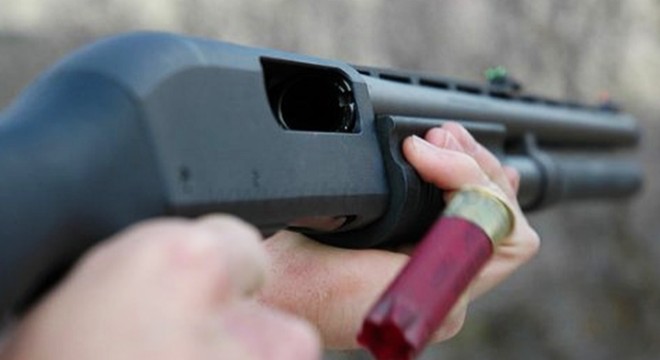 Ünlü iş adamı, karısını vurup intihar etti