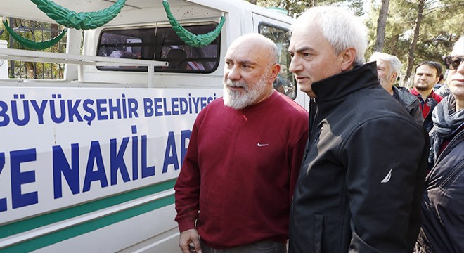 Ünlü oyuncunun babası Serik'te toprağa verildi