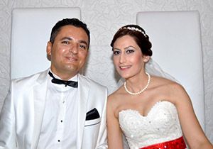 Mimar ve bankacı çiftin mutlu günü