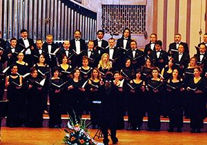 İlk konser çok sesli korodan