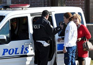 Kazada ambulans sürücüsüne alkol muayenesi