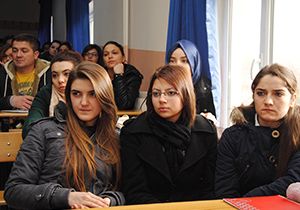 Rekabette markalarımızla ayakta kalacağız