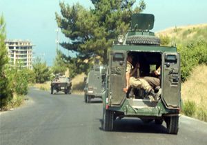 PKK’lılar Amanoslar’da kireç ocağını basıp iş makinelerini yaktı