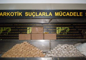 TIR’da 80 kilo 150 gram eroin ele geçirildi