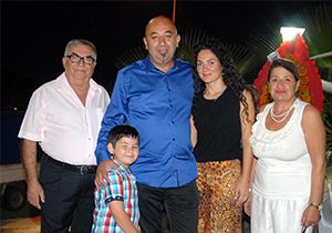 Bir ömre 'evet' dediler