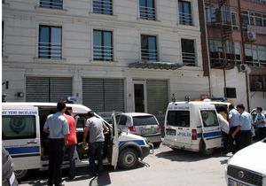 Genç kız otel odasında intihar etti