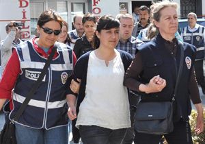 Fransa’dan gelen anne:Kızıma ceza verirlerse ölüm orucuna başlarım