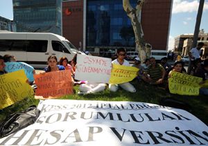 ÖSYM binası önünde oturma eylemi