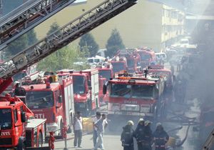 Kozmetik imalathanesi’nde yangın