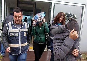 Parkta fuhuş baskını