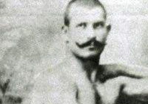 Hergeleci İbrahim Pehlivan mezarı başında anıldı