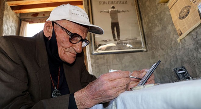 Urartuca bilen Mehmet Kuşman, tarihi kaledeki işini bırakıyor