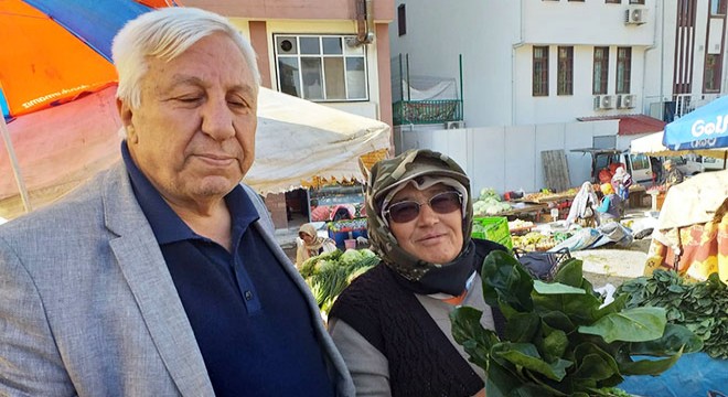 Üreticilere destek için  çiğ ıspanak  yedi