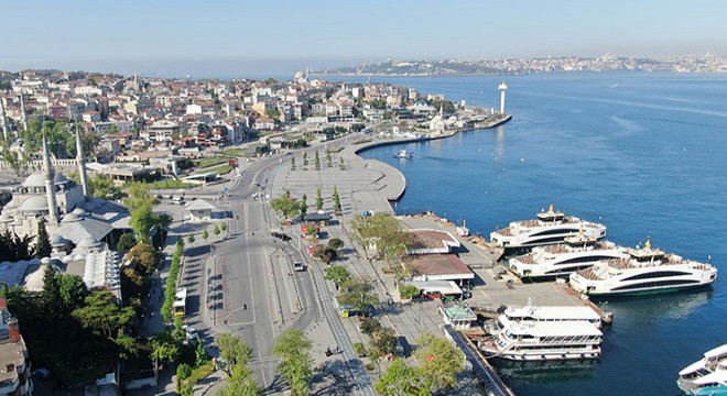 Üsküdar Meydanı'ndaki sakinlik havadan görüntülendi