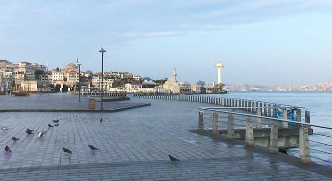 Üsküdar Meydanı ve sahilinde sessizlik