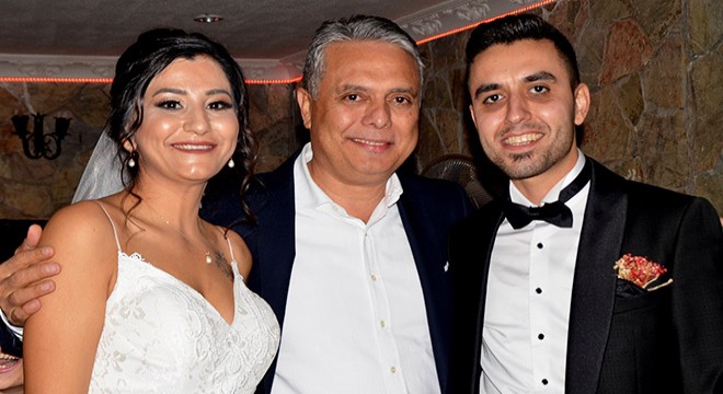 Uysal'dan genç çifte mutluluk öğüdü