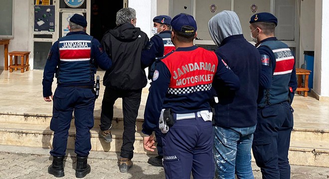 Uyuşturucu operasyonunda yakalanan 2 şüpheli tutuklandı