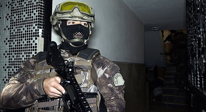 Uyuşturucu satıcılarına bin polisle şafak operasyonu