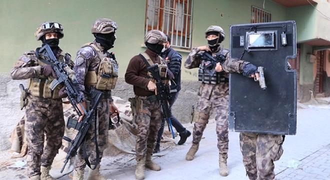 Uyuşturucu satıcılarına şafak operasyonu: 27 gözaltı