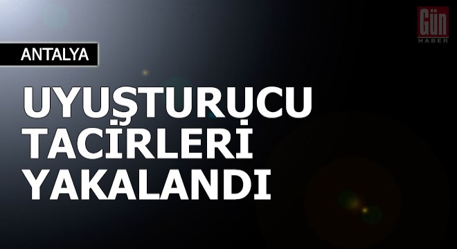 Uyuşturucu tacirleri polisin takibiyle yakalandı