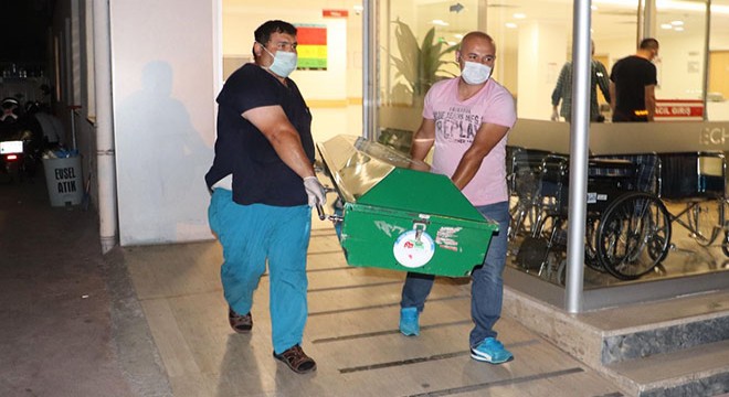 Üzerine dolap devrilen minik Ebrar, öldü