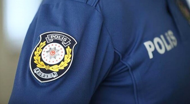 Üzerlerine gelen köpeği öldüren polise soruşturma
