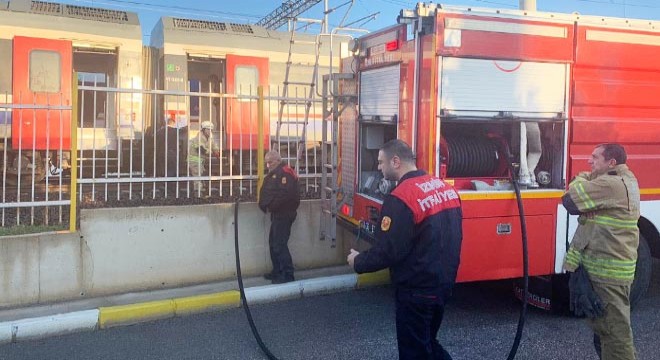 Vagonun altından çıkan duman korkuttu