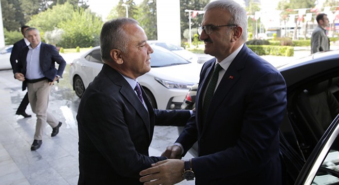 Vali Karaloğlu'ndan Başkan Böcek'e ziyaret