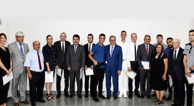 Vali Karaloğlu, uyuşturucuyla mücadele edenleri ödüllendirdi