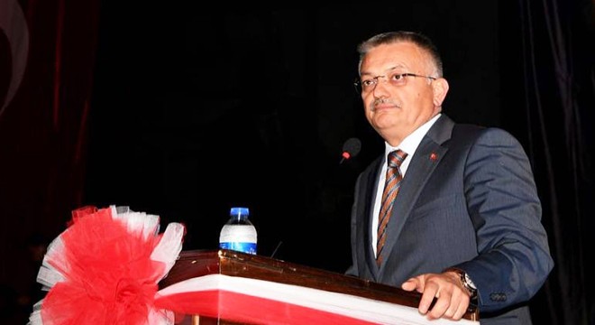 Vali Yazıcı, Antalya'nın genç çınarlarını ödüllendirdi