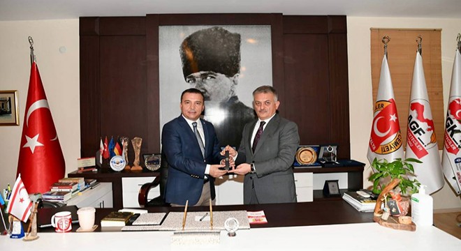 Vali Yazıcı: Basını iş ortağımız olarak görüyoruz