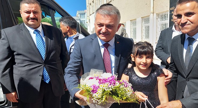 Vali Yazıcı Demre'de