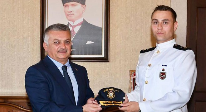 Vali Yazıcı, Deniz Harp Okulu öğrencilerini kabul etti