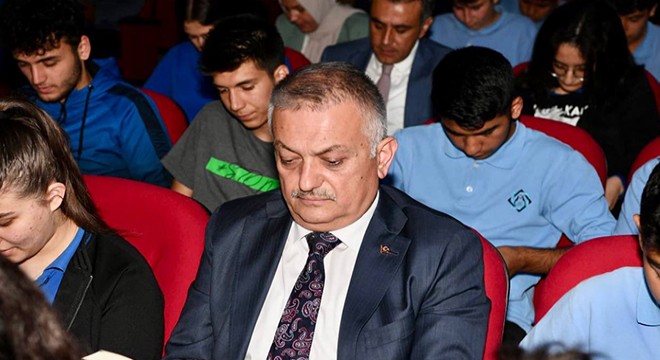 Vali Yazıcı, öğrencilerle ve okul müdürleriyle buluştu