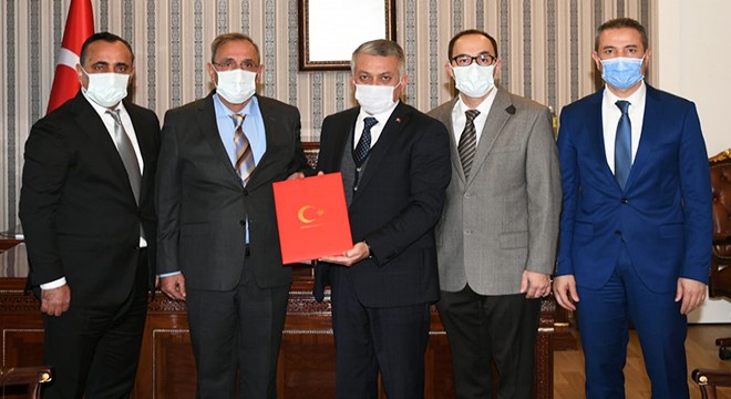 Vali Yazıcı: Hayırseverler başımızın tacı