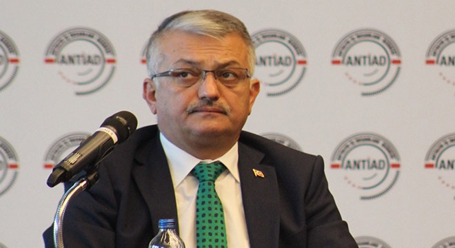 Vali Yazıcı: Sağlık ve spor turizmi Antalya için gerekli