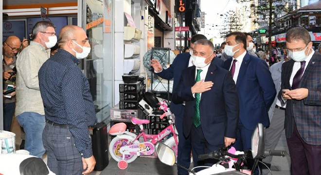 Vali Yazıcı'dan esnaf ziyareti