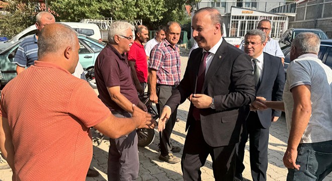 Vali Erin den şehit babasına ziyaret